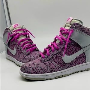 Selling gray & pink Nikes size 9.5 only worn once